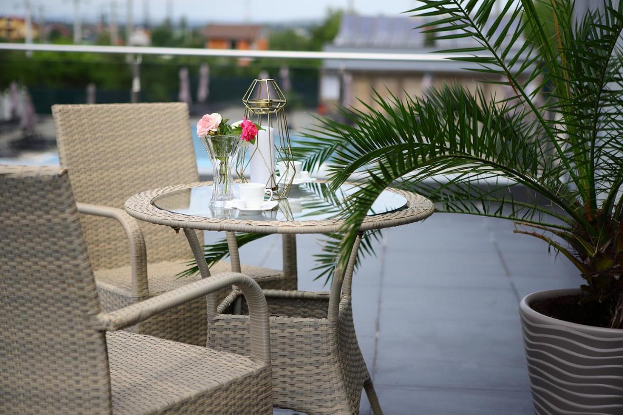 Hotel Meliss Events Krajowa Zewnętrze zdjęcie