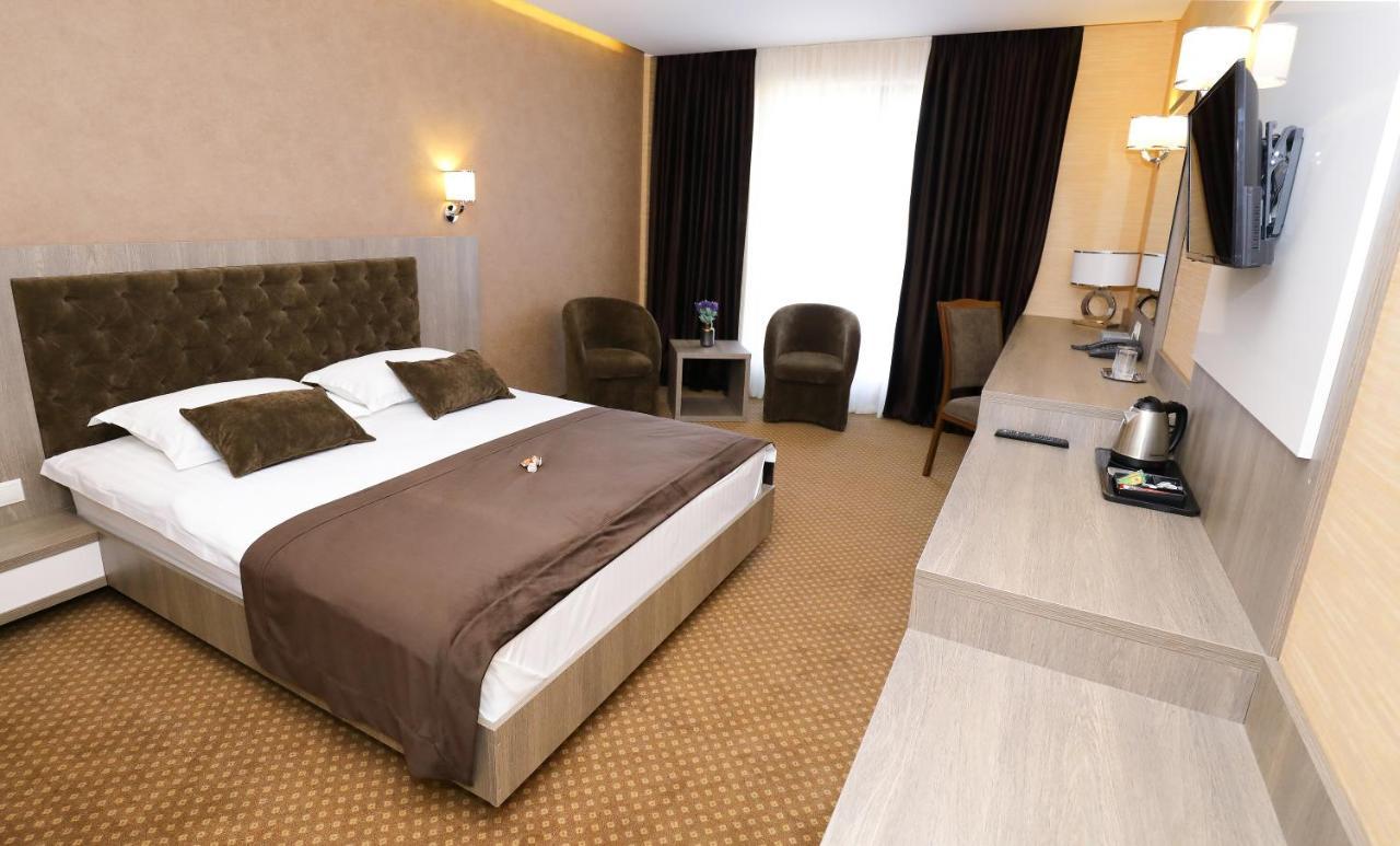 Hotel Meliss Events Krajowa Zewnętrze zdjęcie
