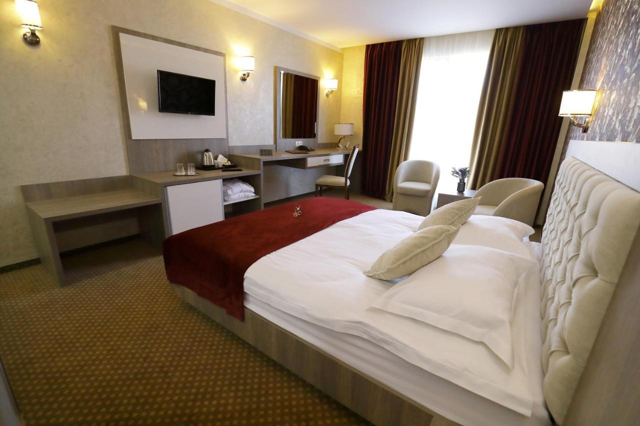 Hotel Meliss Events Krajowa Zewnętrze zdjęcie