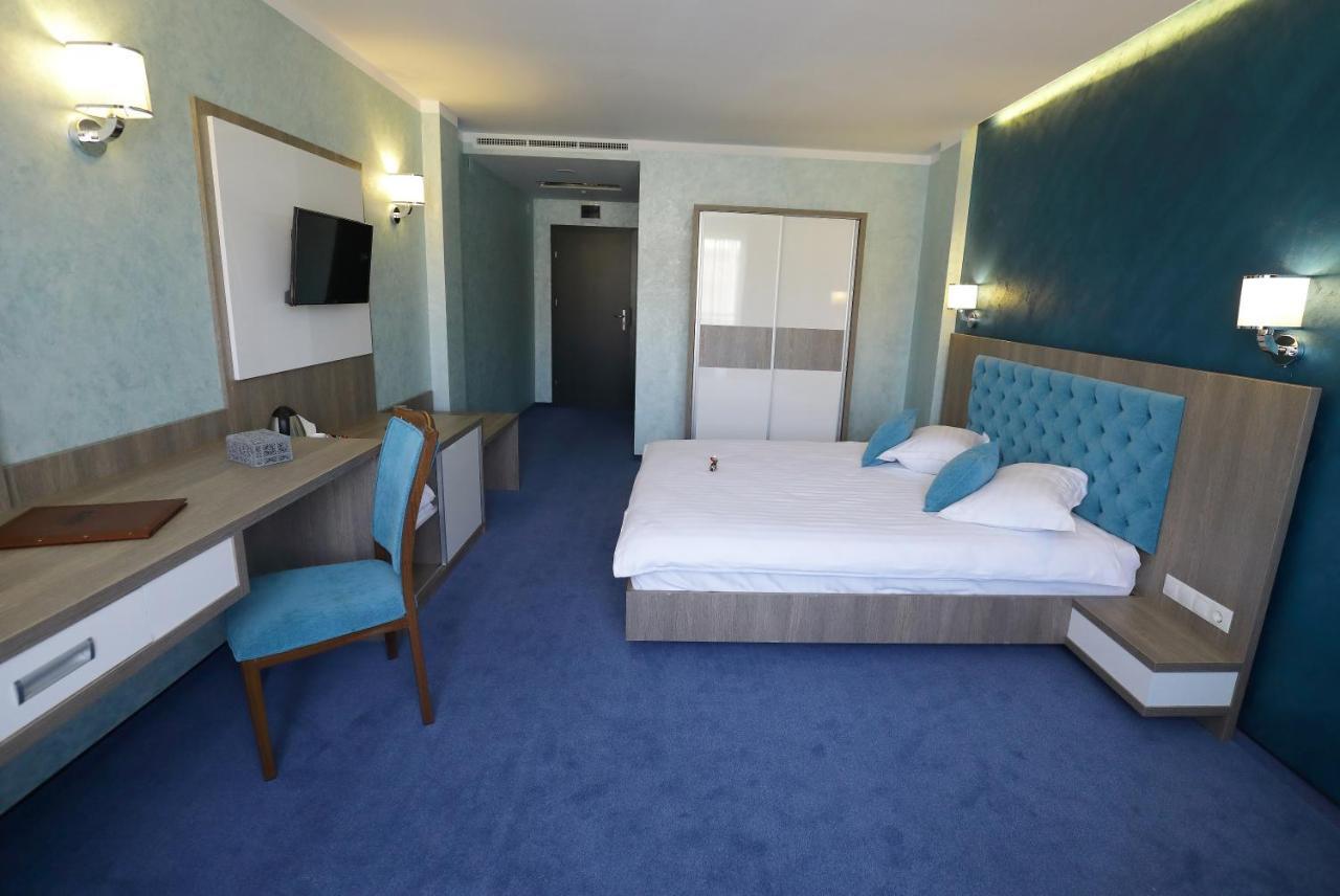 Hotel Meliss Events Krajowa Zewnętrze zdjęcie