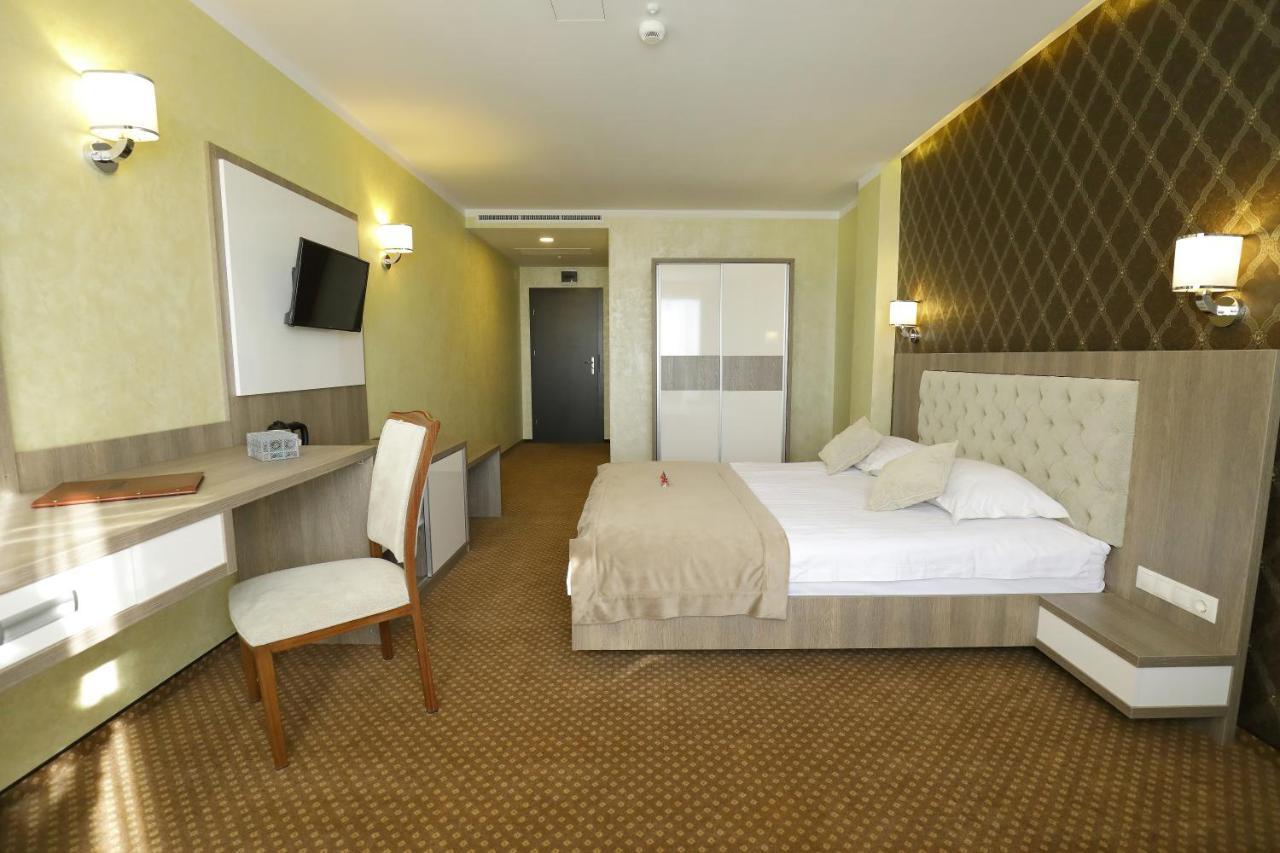 Hotel Meliss Events Krajowa Zewnętrze zdjęcie